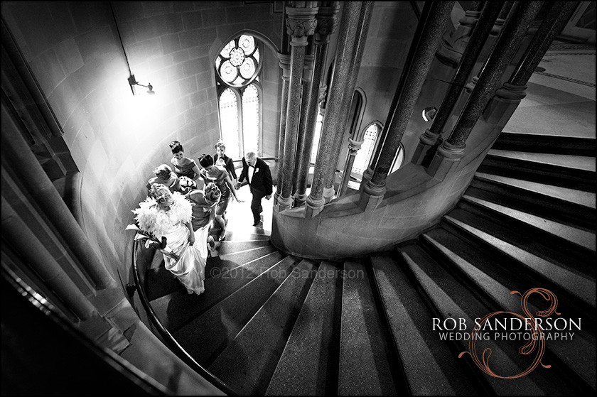 Stunning entrance for bride at Manchester Town Hall