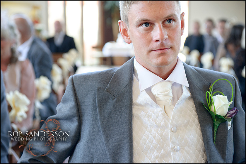 wedding photographer Liverpool Town Hall